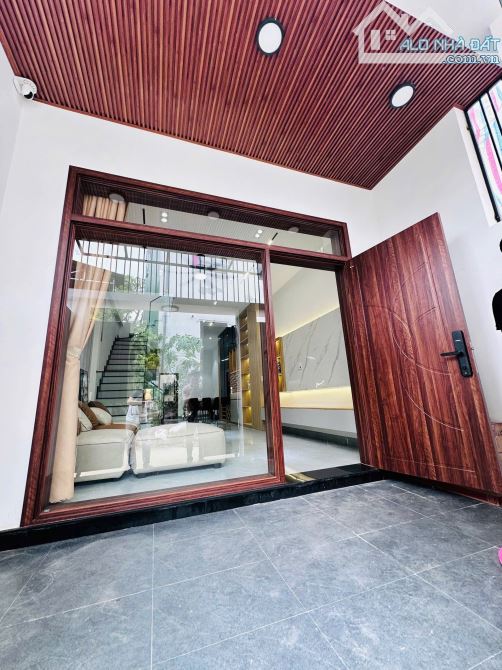 Bán Nhà 03 Tầng mặt tiền Kiệt 112 Ngự Bình, Phường An Cựu, Huế  Full Nội Thất cao Cấp