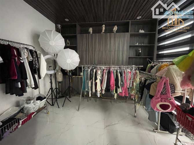 HẠ GIÁ BÁNn nhà BIỆT THỰ -  mặt tiền đường Nguyễn Tri Phương - ĐẸP -DT:9x17m - GIÁ:13,5 TỶ - 11
