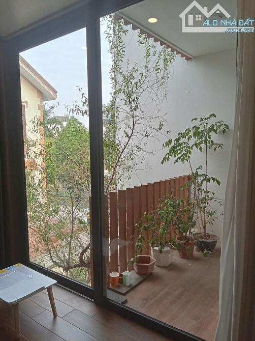 Bán nhà mặt phố Giang Biên, Long Biên 70m2/5 tầng/ 15.8 tỷ.NGÃ TƯ , ĐƯỜNG LỚN,KINH DOANH - 11