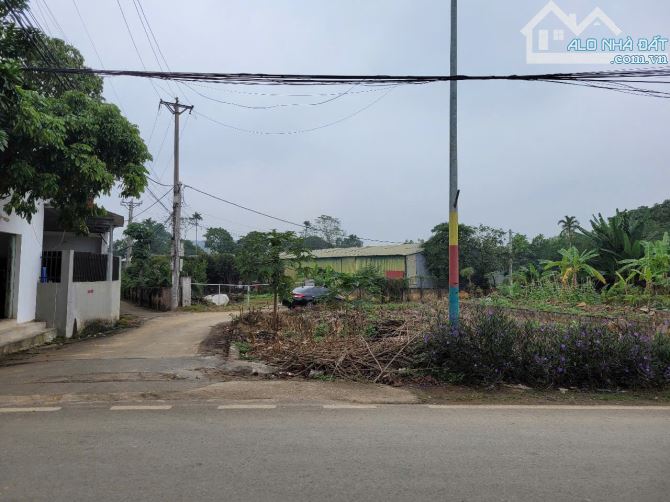 BÁN ĐẤT MẶT ĐƯỜNG  PHÚ MÃN,  250M2,  34TRIỆU/M2, TRỤC CHÍNH LIÊN XÃ,MẶT TIỀN 13,5M,HIẾM - 2