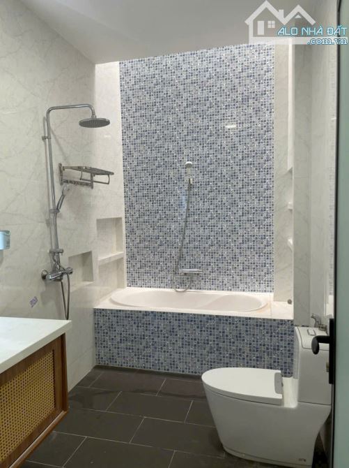 Bán nhà mặt phố 5PN, 4WC, 105m2, 10 tỷ tại Bùi Quang Trinh, Phú Thứ, Cái Răng, Cần Thơ - 1
