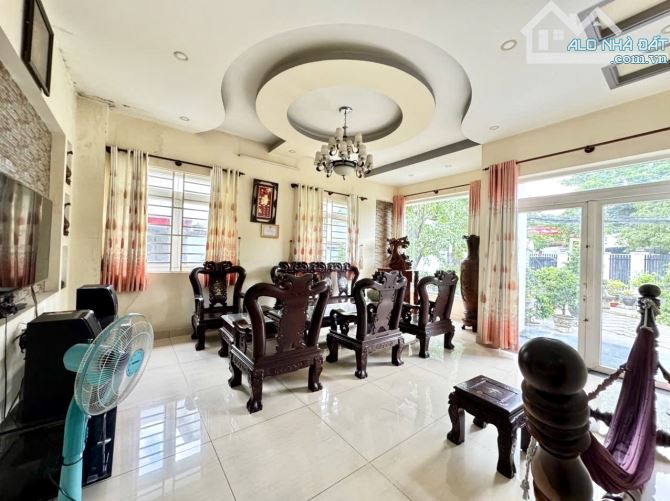 9-Th2 SIÊU BIỆT THỰ SÂN VƯỜN - HIỆP PHÚ THỦ ĐỨC - CỰC XINH - VỊ TRÍ CỰC ĐẸP - 170M2 - 1
