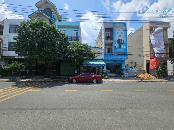 Nhà khu hành chính Dĩ An, full nội thất, sổ hoàn công, 2511 Dĩ An Bình Dương - 1