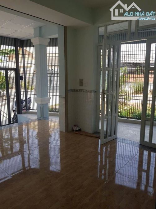 BÁN NHÀ LÔ GÓC HẺM XE HƠI TRÁNH NHAU GẦN CHỢ THỦ ĐỨC 10X16 CHỈ 7,4 TỶ - 1