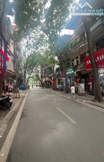 BÁN NHÀ MẶT PHỐ NGHĨA TÂN – LÔ GÓC HIẾM – KINH DOANH ĐỈNH – GIỮ TIỀN TỐT, 47M2 MT 6,3M - 1