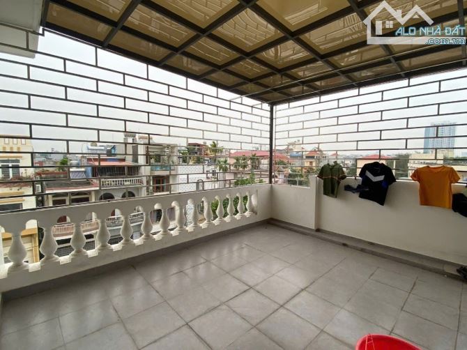 SIÊU PHẨM NHÀ 4 TẦNG NGAY SAU TRƯỜNG CẤP 3 HỒNG BÀNG AN TRỰC SỞ DẦU HỒNG BÀNG - 1