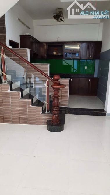 🏡 1/ đi bộ ra MT - 95m2 cn đủ - 2 tầng mới ở liền - Sẵn dòng tiền 💰 7,5tỷ còn tl - 1