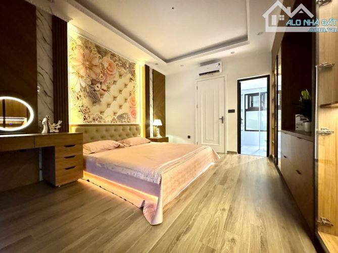 BÁN NHÀ PHỐ BẠCH ĐẰNG -HOÀN KIẾM CÁCH Ô TÔ 10 m- 5 Tầng -45 m2 - 1