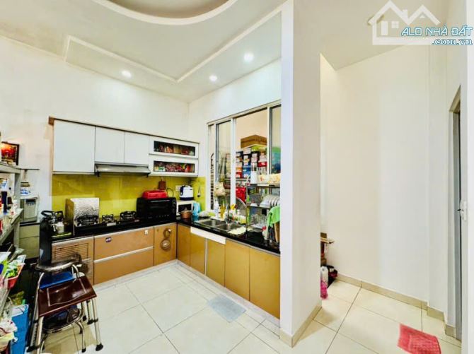 HIẾM- PHAN XÍCH LONG PHÚ NHUẬN - 60m2 - 4 TẦNG- NGANG 6.3M-SÁT MẶT TIỀN GẦN PHAN ĐĂNG LƯU - 1