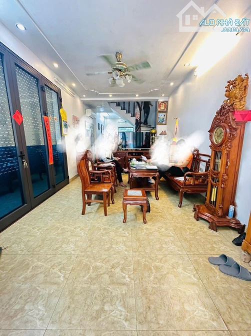 PHỐ TRỊNH ĐÌNH CỬU, 1 NHÀ RA PHỐ LÔ GÓC 3 THOÁNG Ô TÔ TRÁNH KD SỔ NÉT 55M2 5T GIÁ 16.5 TỶ - 1