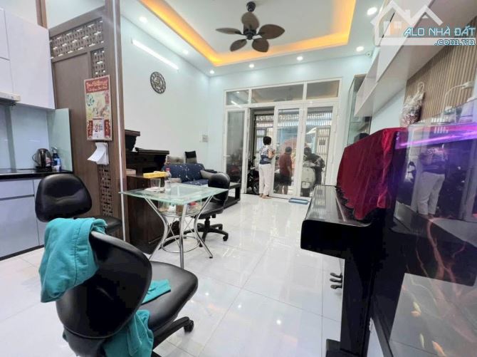 Bán Nhà Hẻm Xe Hơi Một Trục Nguyễn Thái Sơn Gò Vấp, 46M², 1 Trệt 2 Lầu ST,  7.2 Tỷ TL - 1