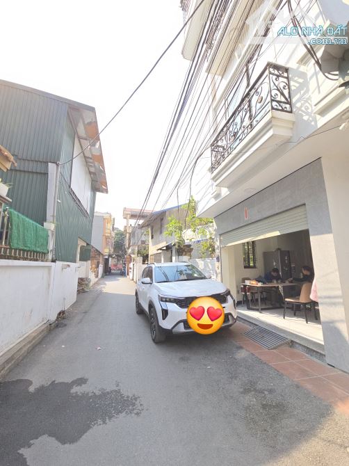 NHÀ 40M2 4 TẦNG ĐẸP, MẶT NGÕ THÔNG Ô TÔ, KINH DOANH, CHỈ 5.6 TỶ, BÁN GẤP - 1