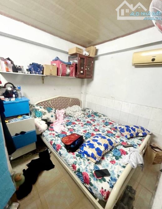 Bán nhà Khiếu Năng Tĩnh 63m2 2 tầng nhỉnh 5 tỷ xe hơi tới cửa - 1