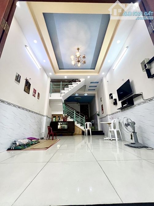 NHÀ ĐẸP GIÁ MỀM – HẺM 7M XE HƠI – KHU VIP HƯƠNG LỘ 2- LÊ VĂN QUỚI – GIÁ CHỈ 5.35 TỶ - 1