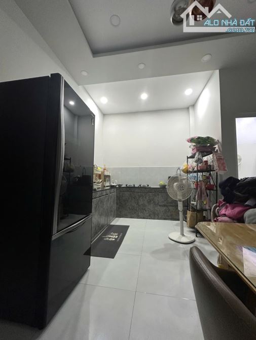 Nhà nhánh hẻm 71  khu dân cư đông đúc đường Dương Quang Đông - 1