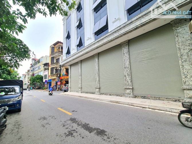 BÁN TOÀ VĂN PHÒNG MẶT PHỐ NGUYỄN LÂN 116m2 - 9T THANG MÁY - MT 19m - 42 TỶ - LÔ GÓC - KD - 1