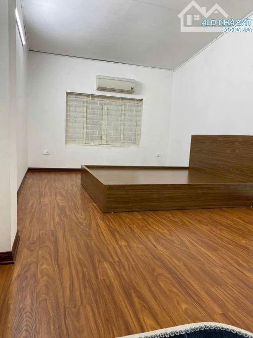 Nhà Phạm Văn Đồng siêu hiếm 32m2, ngõ nông, oto40m, 5 tỷ hơn - 1