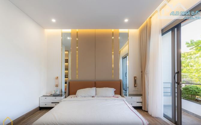 Bán nhà 3 tầng Linh Chiểu, nội thất cao cấp, ô tô vi vu, 85m2, chỉ nhĩnh 7 tỷ - 4