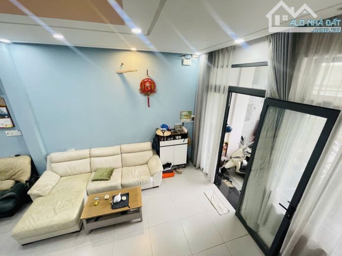 Bán nhà mới 4 tầng, 4x16, đường số, ô tô vào nhà - chỉ 7,9 tỷ - 1