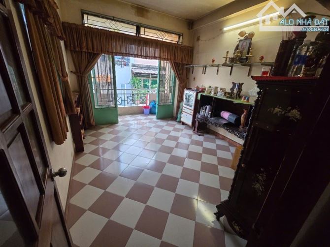 Quận 10, nhà 4 tầng - HXH thông - Nguyễn Kim – 47m2, 9.5 TỶ, gần chợ và các tiện ích - 2