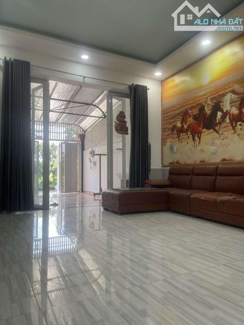 Nhà 3 TẦNG hẻm 8m đường TX43 phường TX Q12 DT 72m2(4,6x15)💲5,5 tỷ - 2