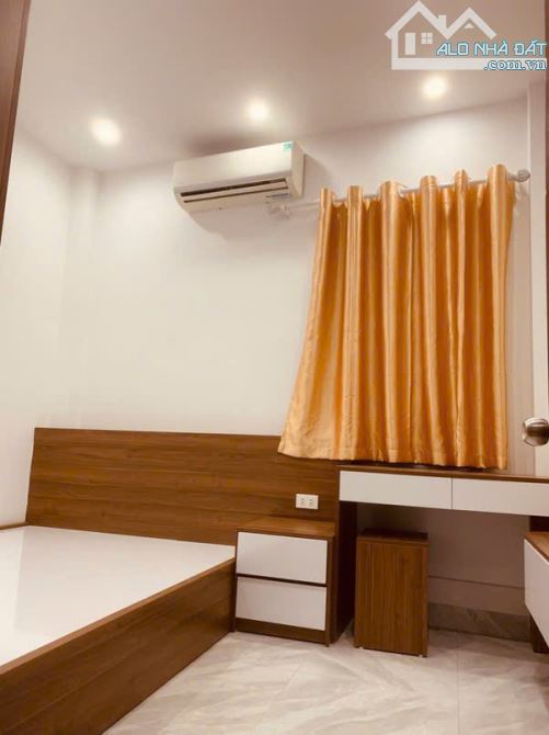 Bán gấp nhà 5 tầng cổng đại học công nghiệp, ôtô đỗ cổng, 50 ra đường 70, giá tốt. - 2