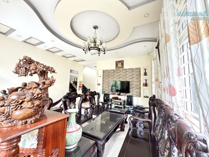 9-Th2 SIÊU BIỆT THỰ SÂN VƯỜN - HIỆP PHÚ THỦ ĐỨC - CỰC XINH - VỊ TRÍ CỰC ĐẸP - 170M2 - 2