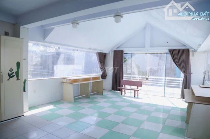 BÁN NHÀ MẶT TIỀN NGUYỄN HỮU CẦU QUẬN 1 - NGANG 5,2M 74M2 SẴN 5 TẦNG - GIÁ 2X TỶ - 2