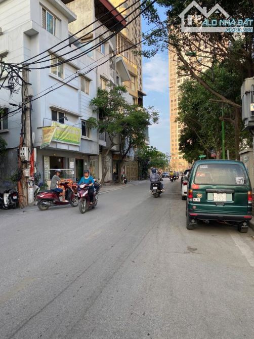 Đất Mặt Phố Trịnh Đình Cửu Định Công Hoàng Mai 120m 29Tỷ Mt4.5m Vỉa Hè Oto Kinh Doanh - 2