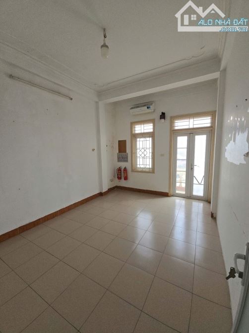 BÁN NHÀ MẶT PHỐ XUÂN DIỆU - TÂY HỒ 120m2 - 6T - MT RỘNG 8m - 70 TỶ - KINH DOANH CỰC ĐỈNH - 2
