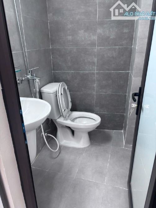 Nhà Đẹp Mới Koong Phố Đội Cấn 36m2 -Mt 4.5m 4 Tầng 4 Phòng Ngủ-full Nội Thất - 2