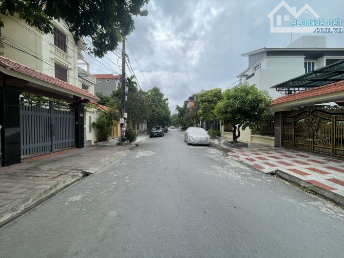 243m2 đất biệt thự tuyến 2 Hoàng Thế Thiện - Tây Bắc - 2