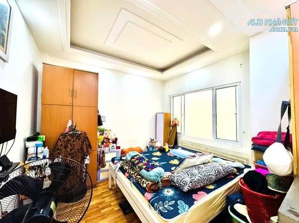 🔥KHU VIP PHAN XÍCH LONG🔥 - VÀI BƯỚC RA MT - 5 TẦNG BTCT - 💥65M2💥 - NGANG 6.5M - 8.x TỶ - 2