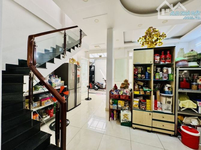 Bán nhà sổ riêng, gần phần xích long, gần trường , bệnh viện - 2