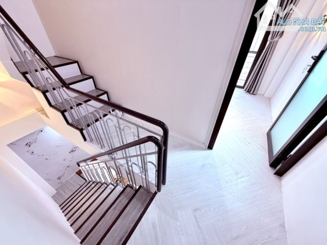 Bán nhà căn góc Thích Quảng Đức PN, 4 tầng, Full nội thất đẹp lung linh, nhích 4 tỷ - 2