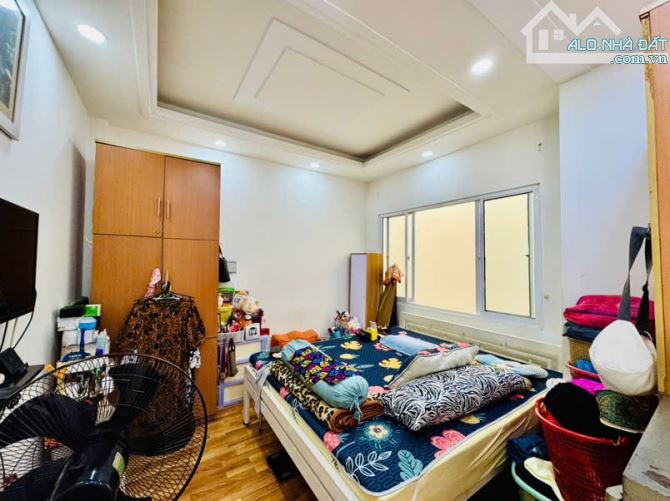HIẾM- PHAN XÍCH LONG PHÚ NHUẬN - 60m2 - 4 TẦNG- NGANG 6.3M-SÁT MẶT TIỀN GẦN PHAN ĐĂNG LƯU - 2