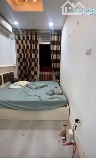 TT ĐỐNG ĐA - GẦN Ô TÔ - NGÕ THÔNG - CHO THUÊ HƠN 10TR/Tháng, ngõ 35 Cát Linh: 40 m2, 6.6tỷ - 2