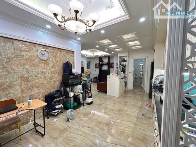 Bán CH 2PN đầy đủ nội thất tại KĐT Nghĩa Đô Mới, 6,4 tỷ, 68m2, sang trọng, Hót - 2