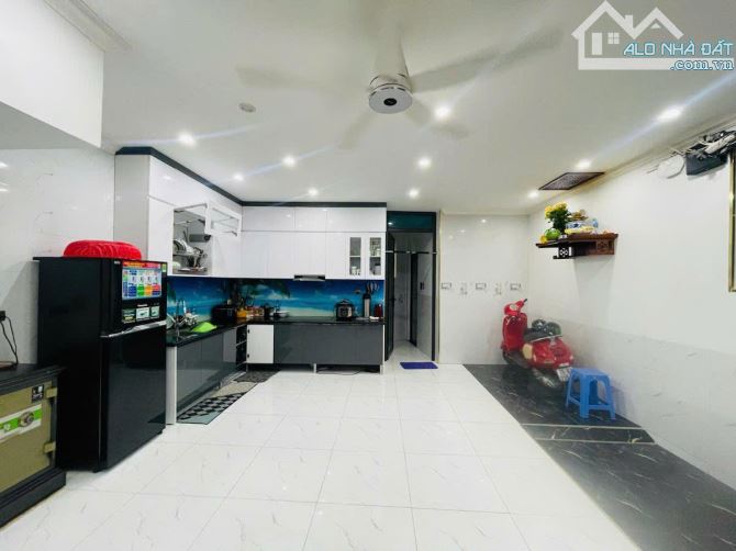 Bán nhà Khương Đình Thanh Xuân 35m2x 5 tầng, MT 3.4m, cách ô tô 50m, nhà đẹp, giá 6.8 tỷ - 2