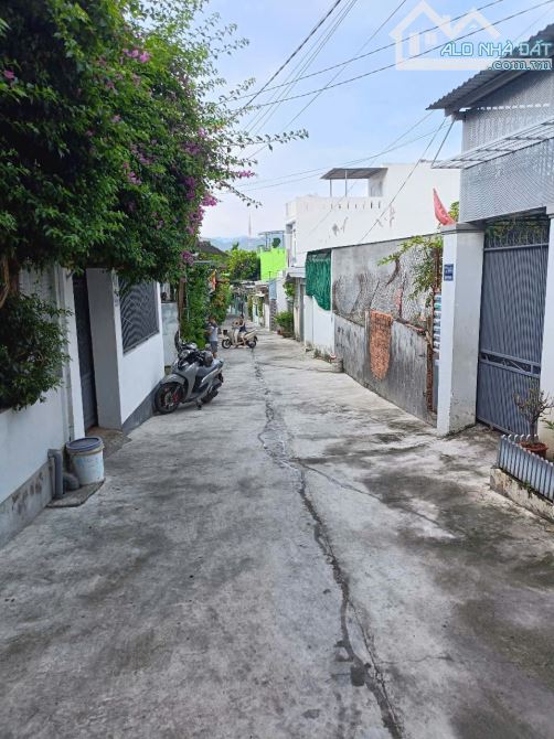 Bán nhà cấp 4 cũ, Hòa Trung, Vĩnh Hòa, Nha Trang, Khánh Hòa. - 2