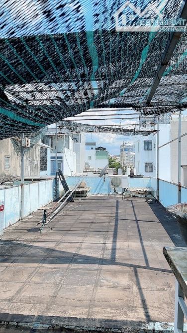 Vị Trí Đẹp - Hẻm Đẹp 6m - 3PN - Sát Tên Lửa - 3 TẦNG - Hoàn Công Đủ - DTSD Hơn 52m2 - 4TỶ - 2