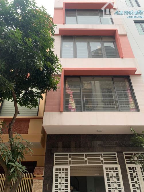 Bán nhà mặt ngõ Quần Ngựa, Ba Đình, phân lô, ô tô tránh, khu VIP hiếm nhà bán. Giá 19.8 tỷ - 2