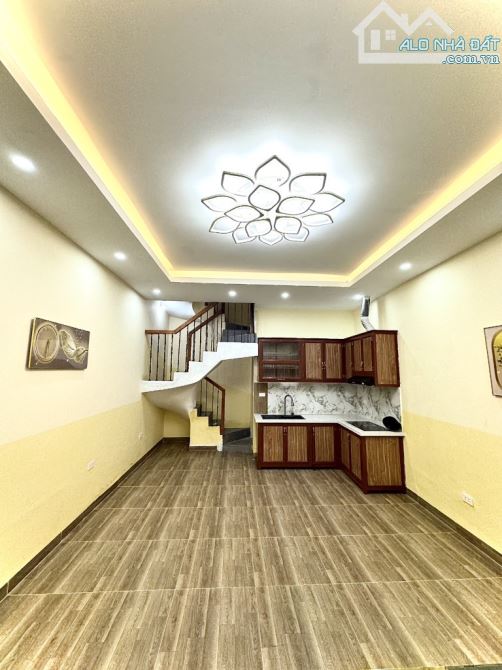 GẦN PHỐ BA GÁC VÀO TẬN CỬA - 5P LÊN PHỐ CỔ - TRUNG TÂM ĐỐNG ĐA - 2
