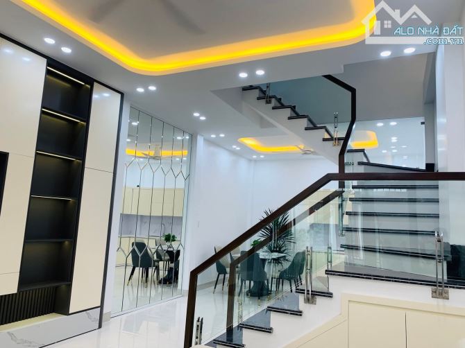 Nhà 3 tầng độc lập căn góc tại An Đồng, gần Hoàng Huy - 2