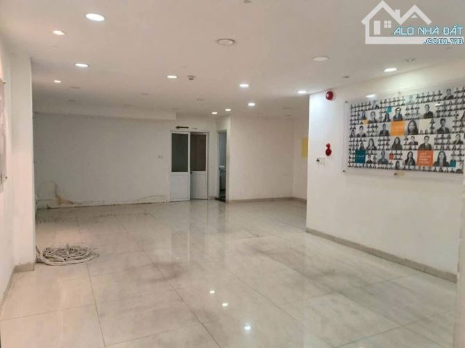 Cho thuê tòa nhà 4 tầng mặt tiền Phan Đình Phùng, TP. Quảng Ngãi - 2