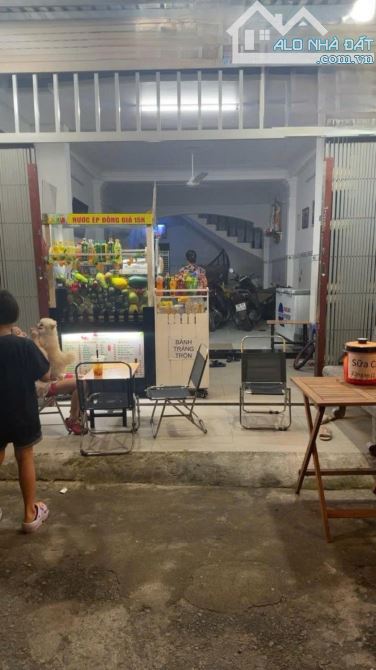 BÁN NHÀ MẶT TIỀN TRUNG MỸ TÂY Q12 - 112M2 (4.7M NỞ HẬU 6.3M X 24M) - 7.46 TỶ - 3 TẦNG.. - 2