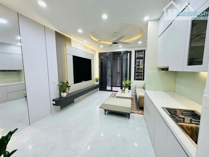 Bán nhà  Tả Thanh Oai ngõ nông, rộng 15m ra ô tô DT 32m, 5 tầng, mt 4m chào giá 5,6 tỷ - 2
