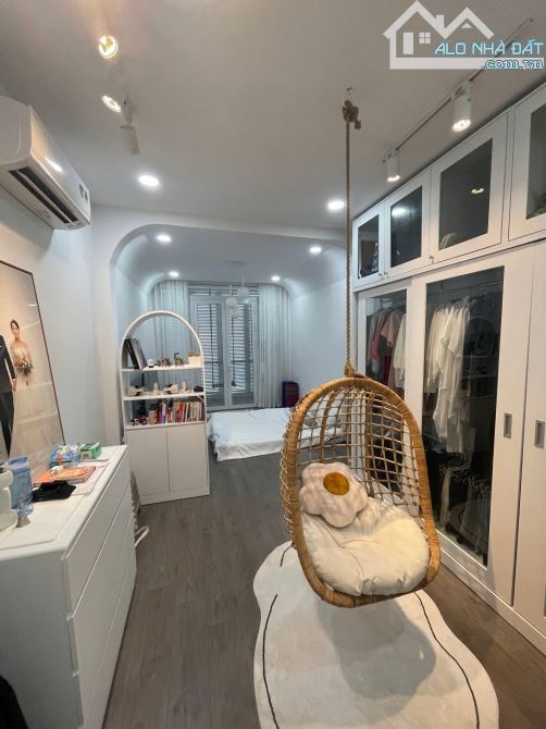 24,5 Tỷ - 3 TẦNG, NHÀ HẺM VIP 58 Phạm Ngọc Thạch , Quận 3 - NGAY HỒ CON RÙA - 2