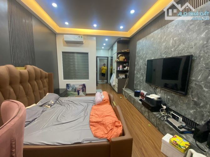 NGUYỄN VĂN CỪ 18 tỷ GARA Ô TÔ,THANG MÁY,Ở KINH DOANH ĐỈNH,LONG BIÊN HÀ NỘI - 2