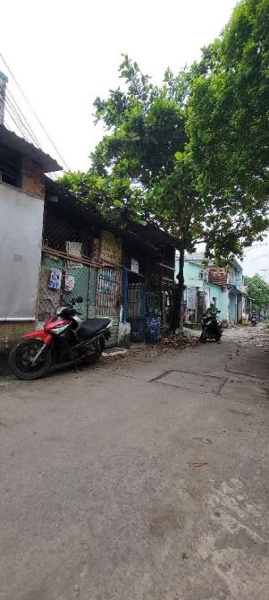 Bán Đất tặng nhà trọ Cấp 4 có 19 phòng trọ cho thuê QL1A, p APĐ Q12. Dt 435m²💰12,9 tỷ t - 3
